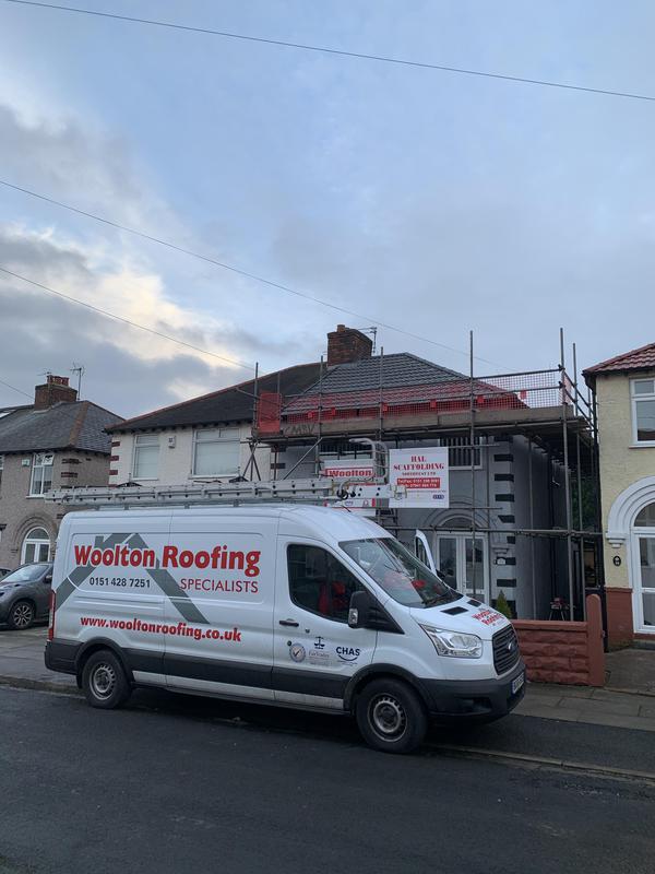 Woolton Roofing logo